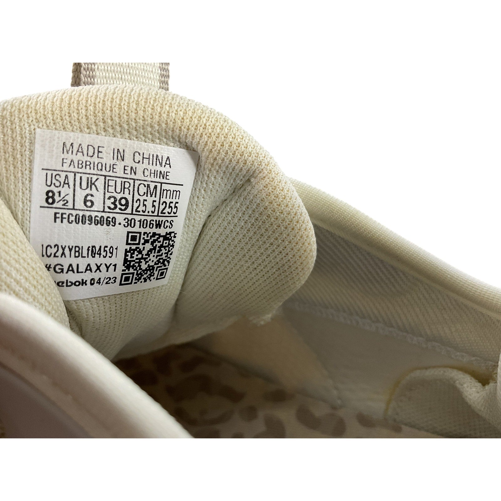 Tenis 8.5 (Reebok)