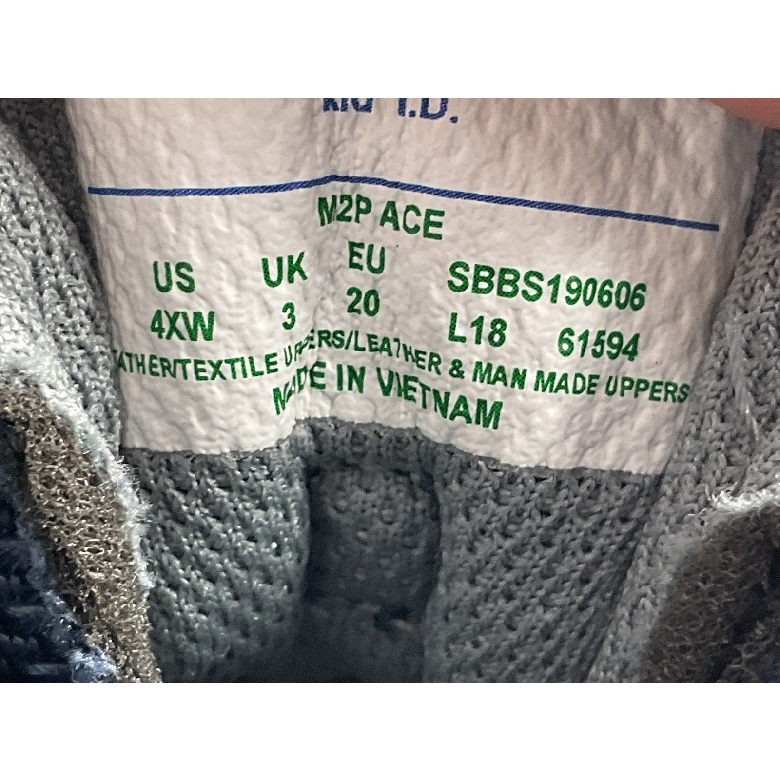 Tenis niño 4