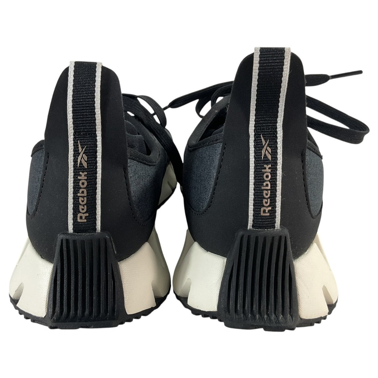 Tenis 8.5 (Reebok)