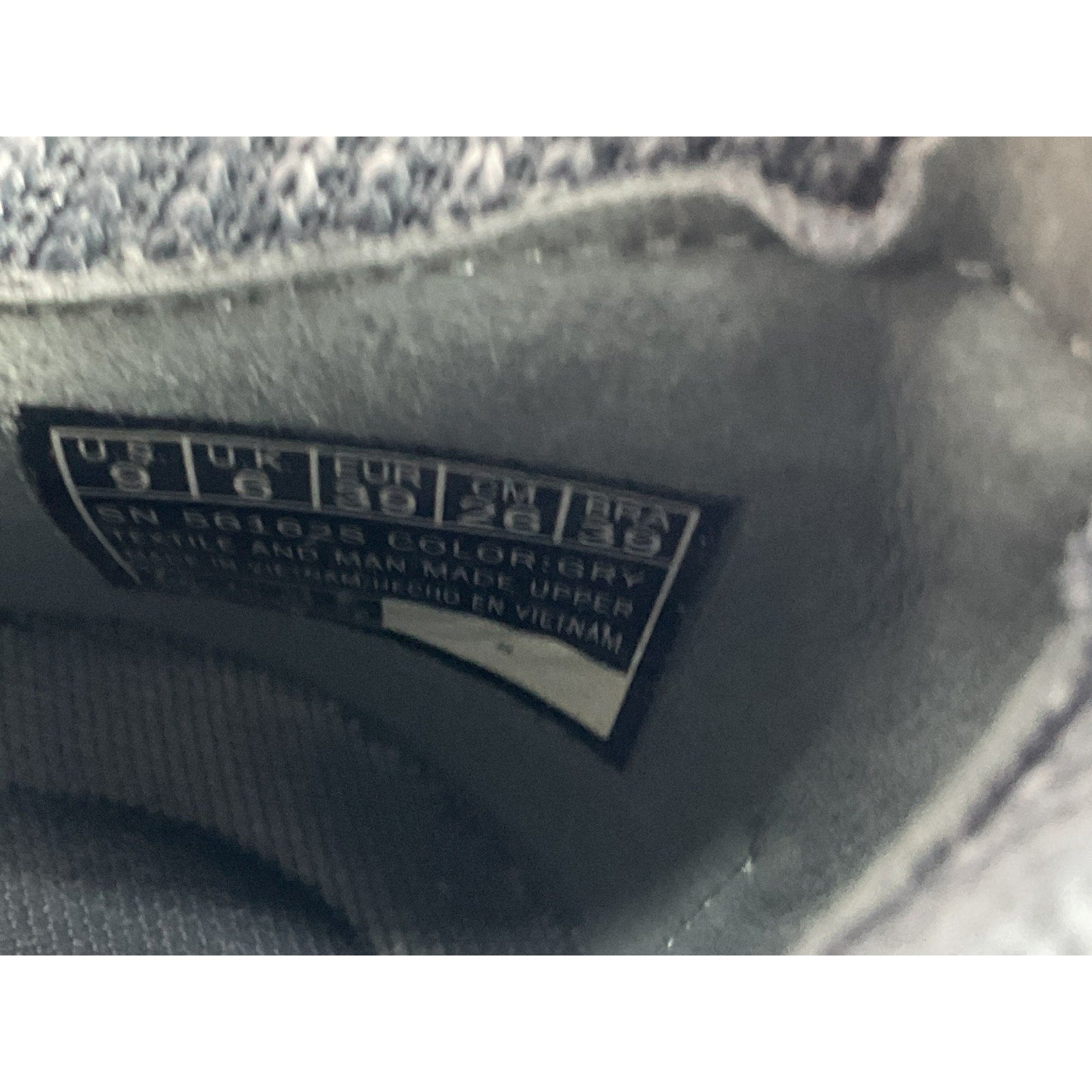 Tenis 9 (Skechers)