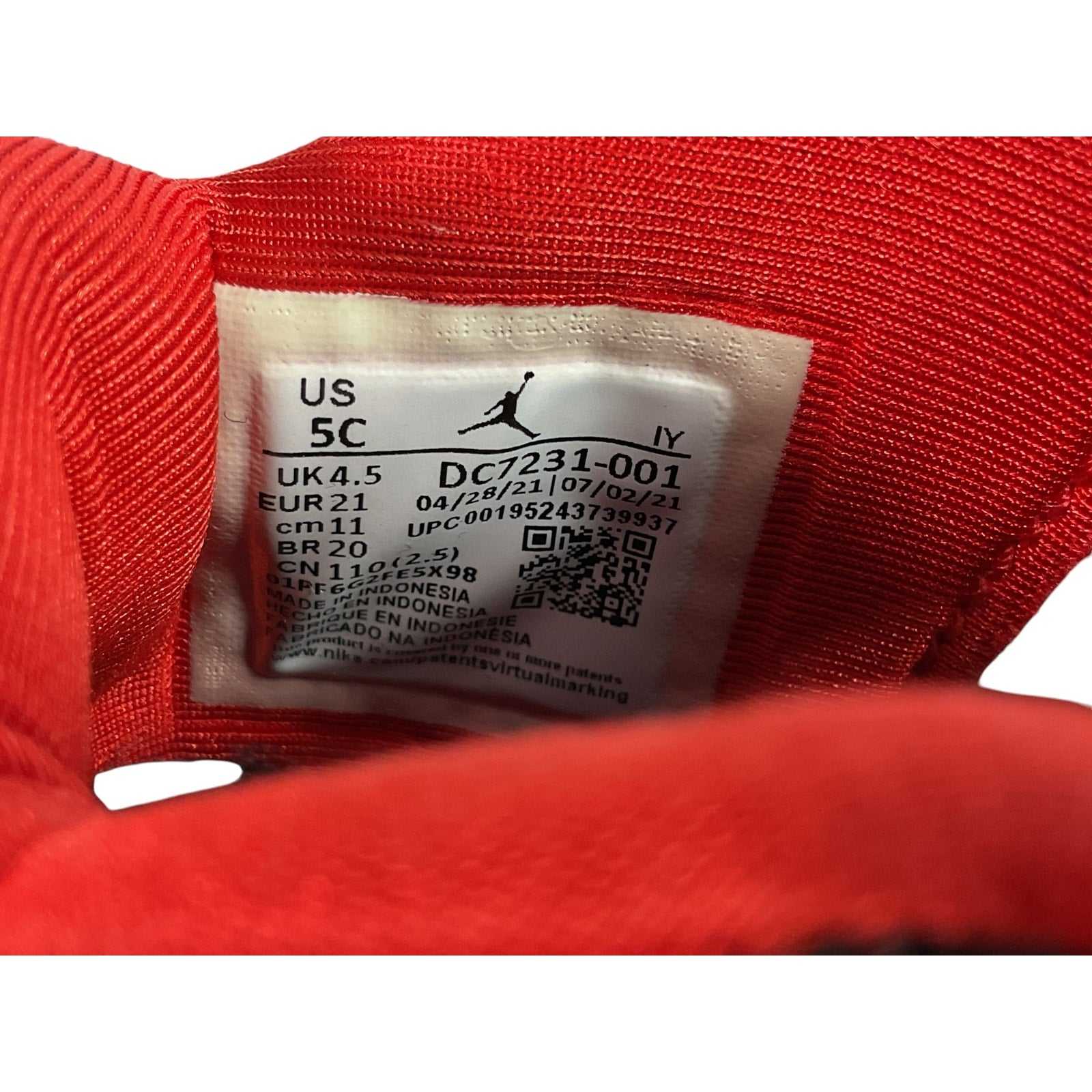 Tenis niño 5 (Jordan)