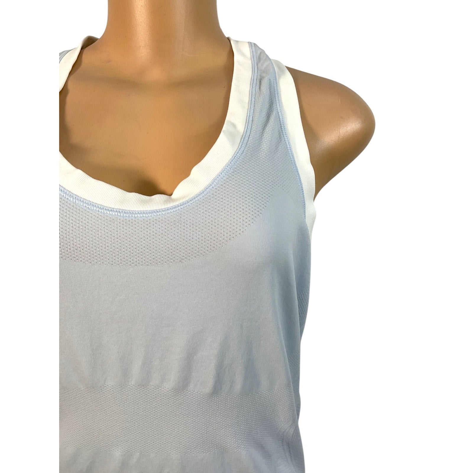 Blusa M (Athleta)