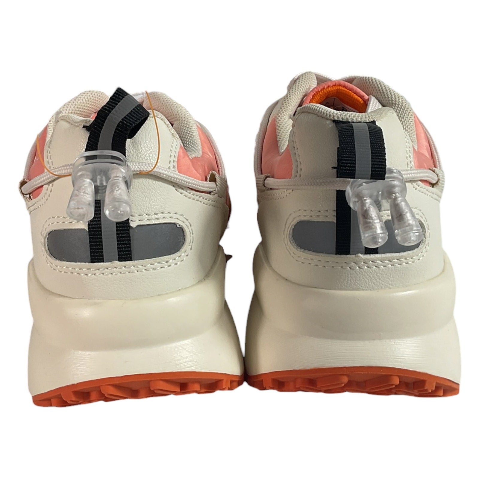 Tenis 8