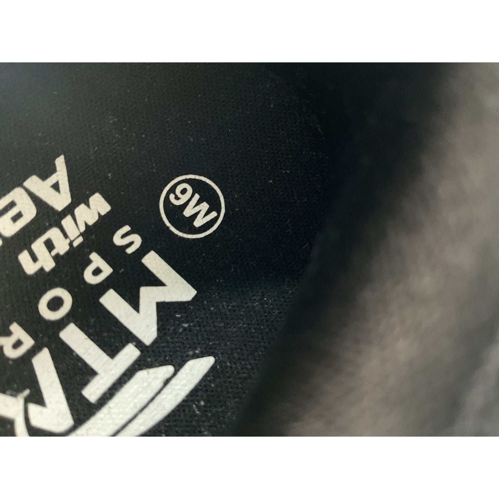 Tenis 9W