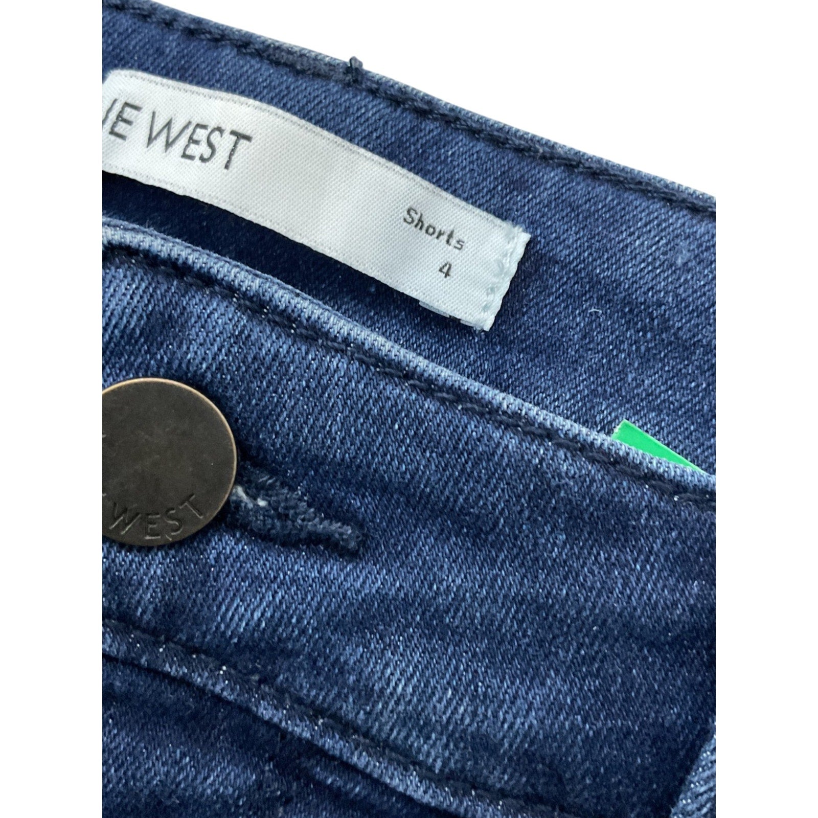 Short 4 (Nine West)