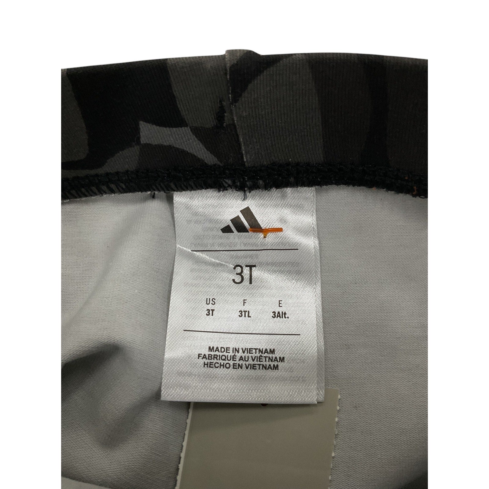 Short niña 3T (Adidas)