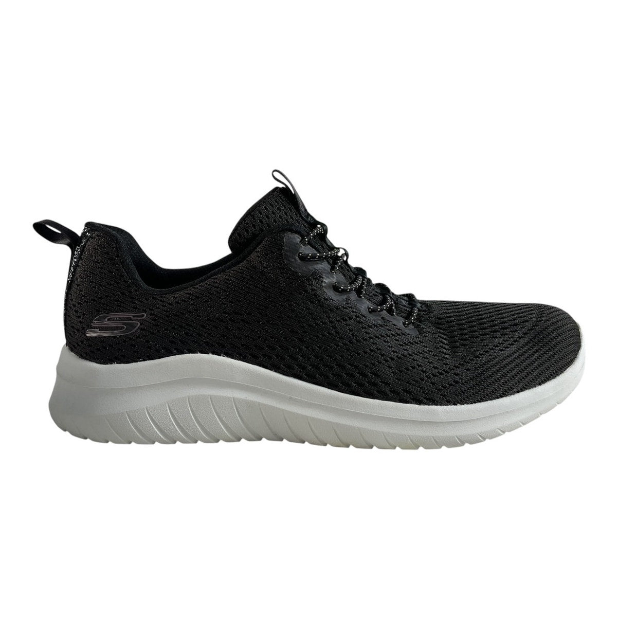 Tenis 7.5 (Skechers)