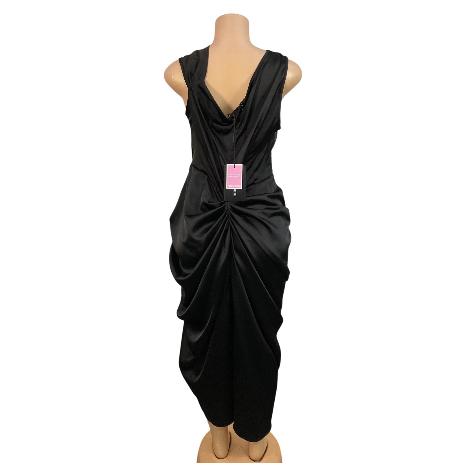 Vestido 12 (PRETTYLITTLETHING)