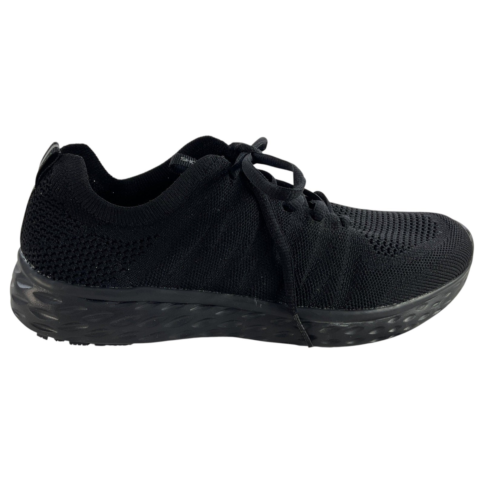 Tenis 8.5