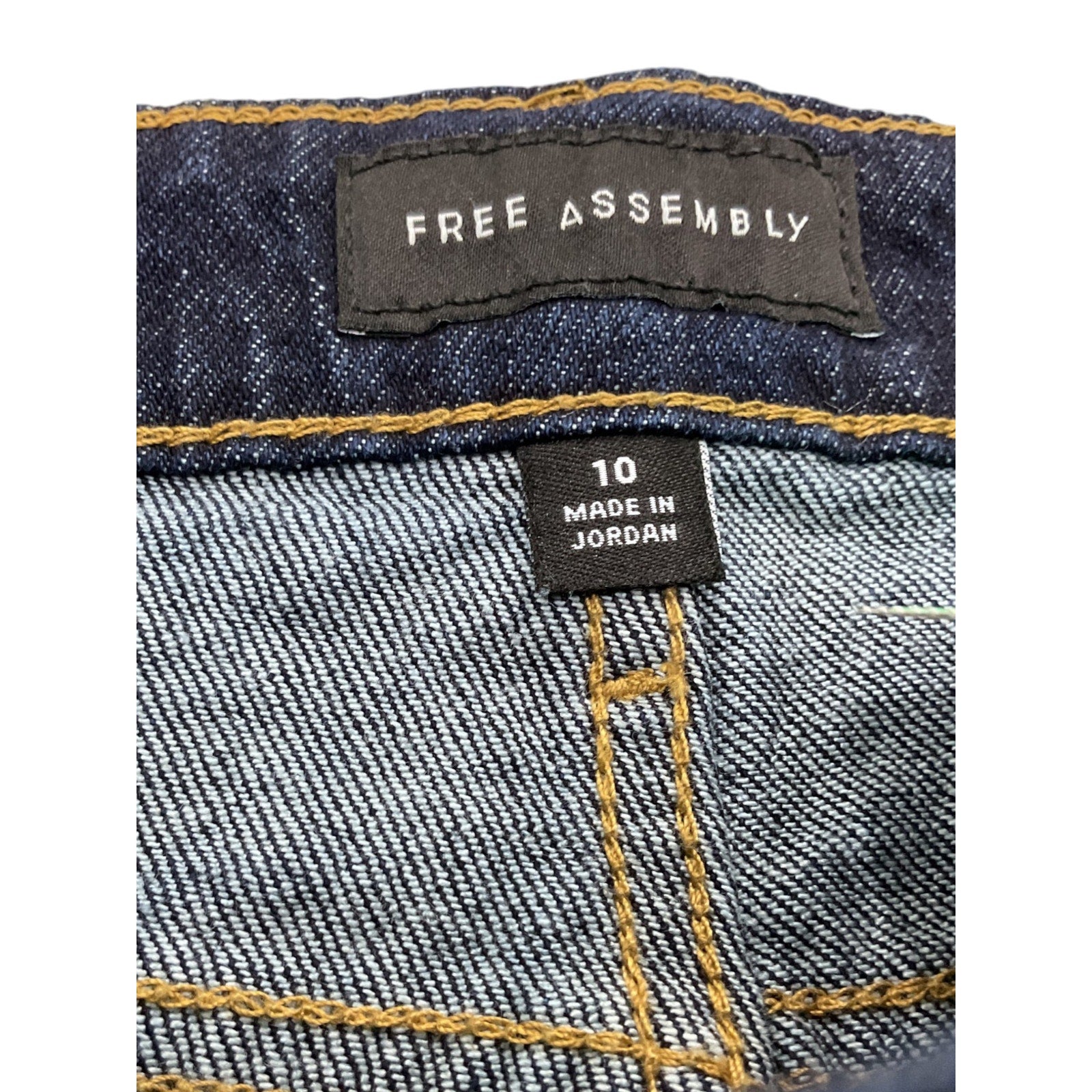 Jean 10 (Free Assembly)