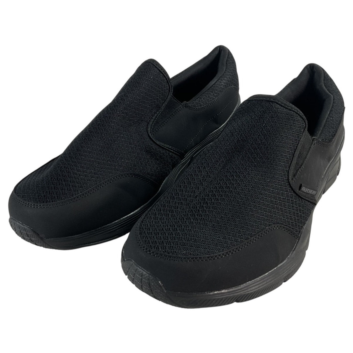 Tenis 12 (Skechers)