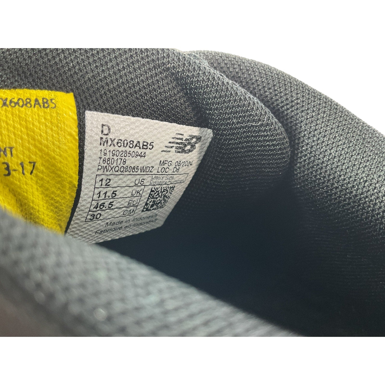 Tenis 12 (New Balance)
