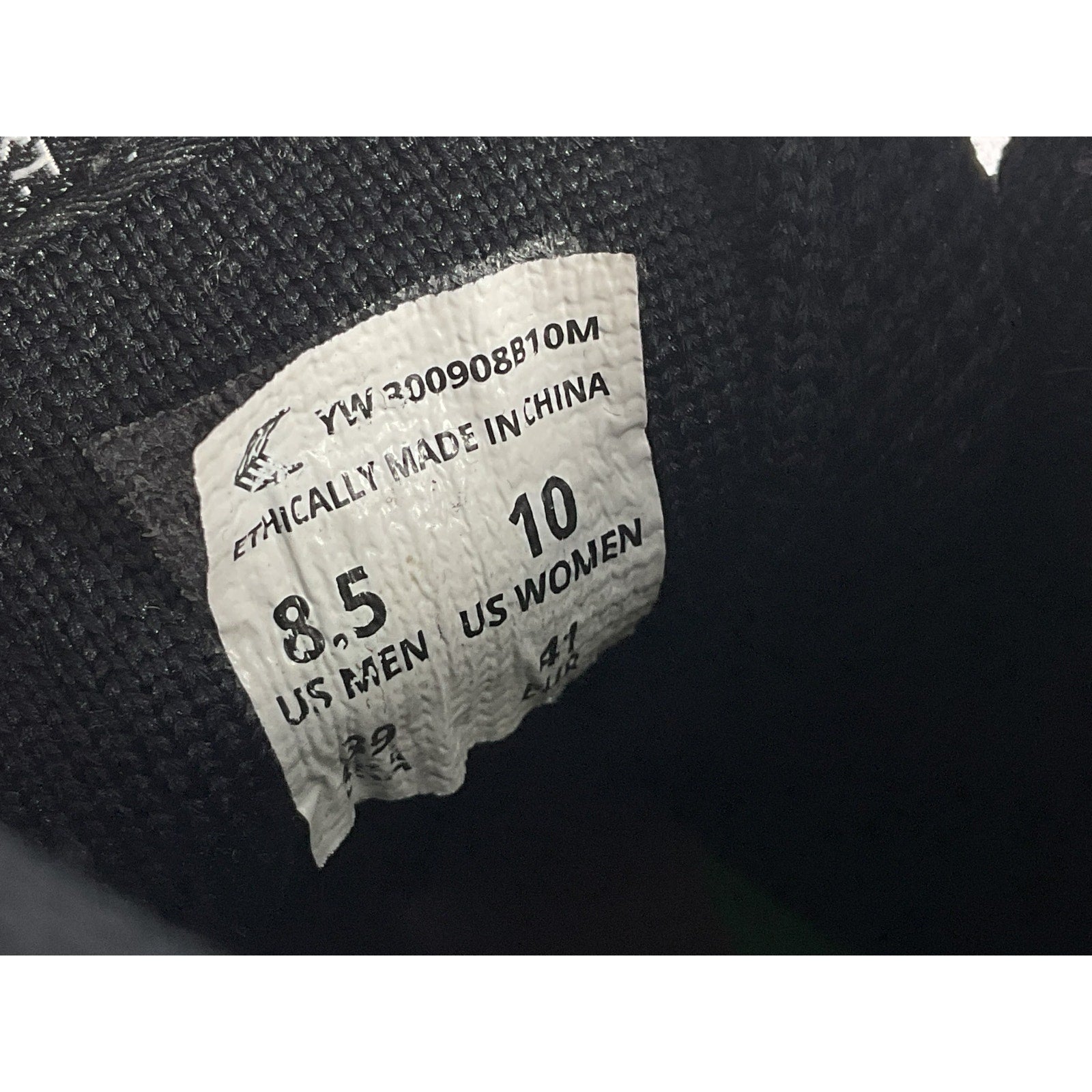 Tenis 8.5 (CARIUMA)