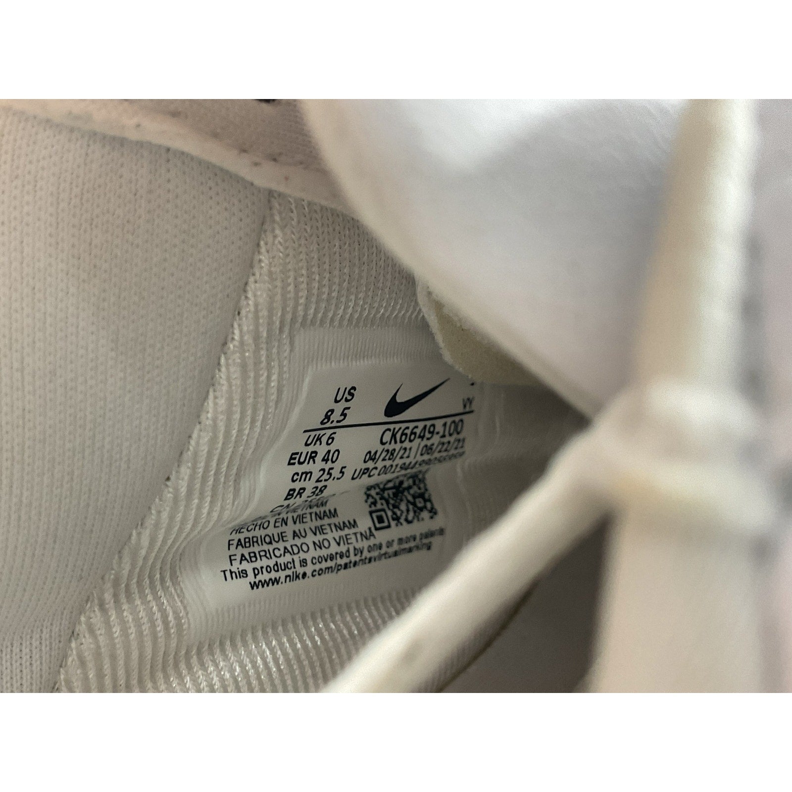 Tenis 8.5 (Nike)
