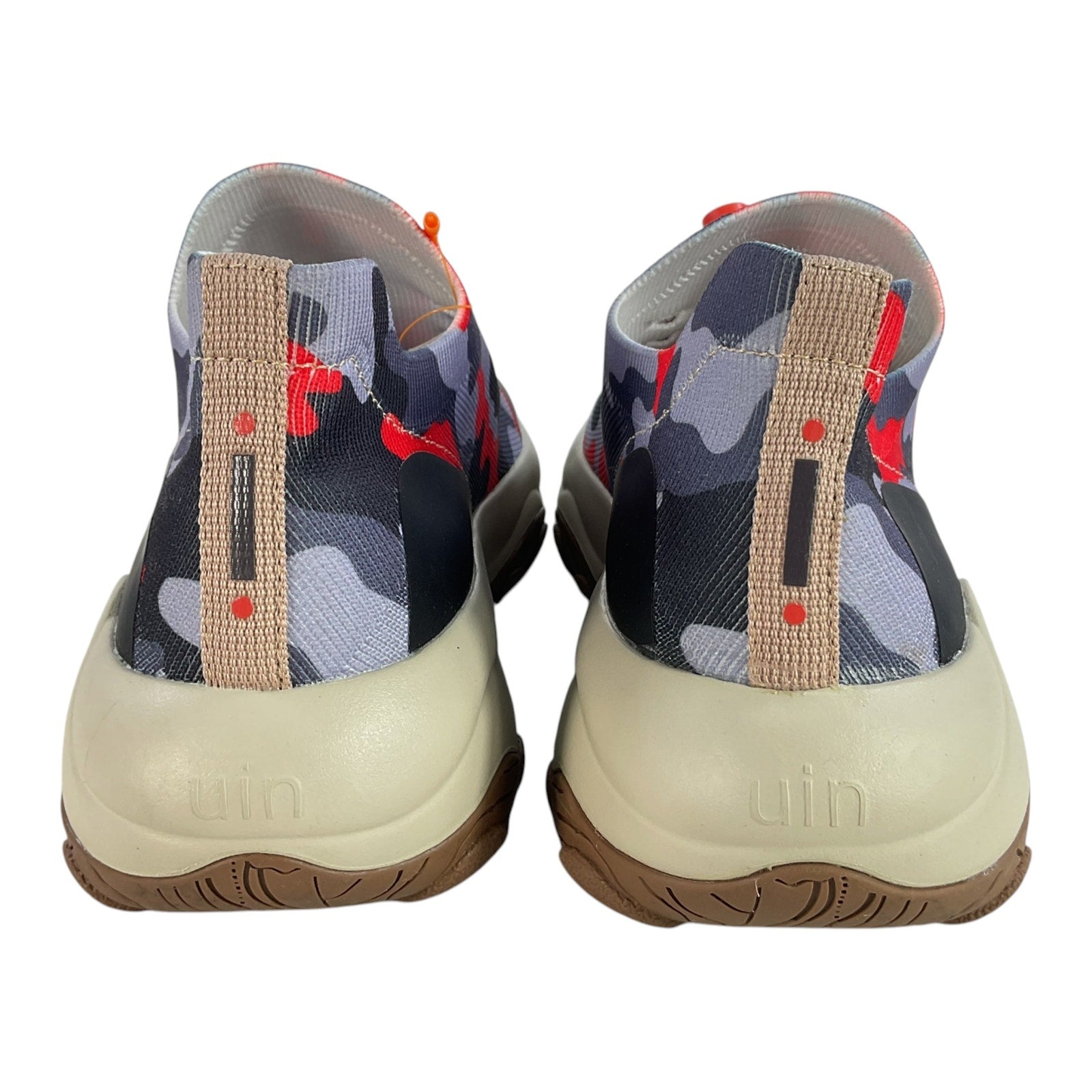 Tenis 8.5 (uiun)