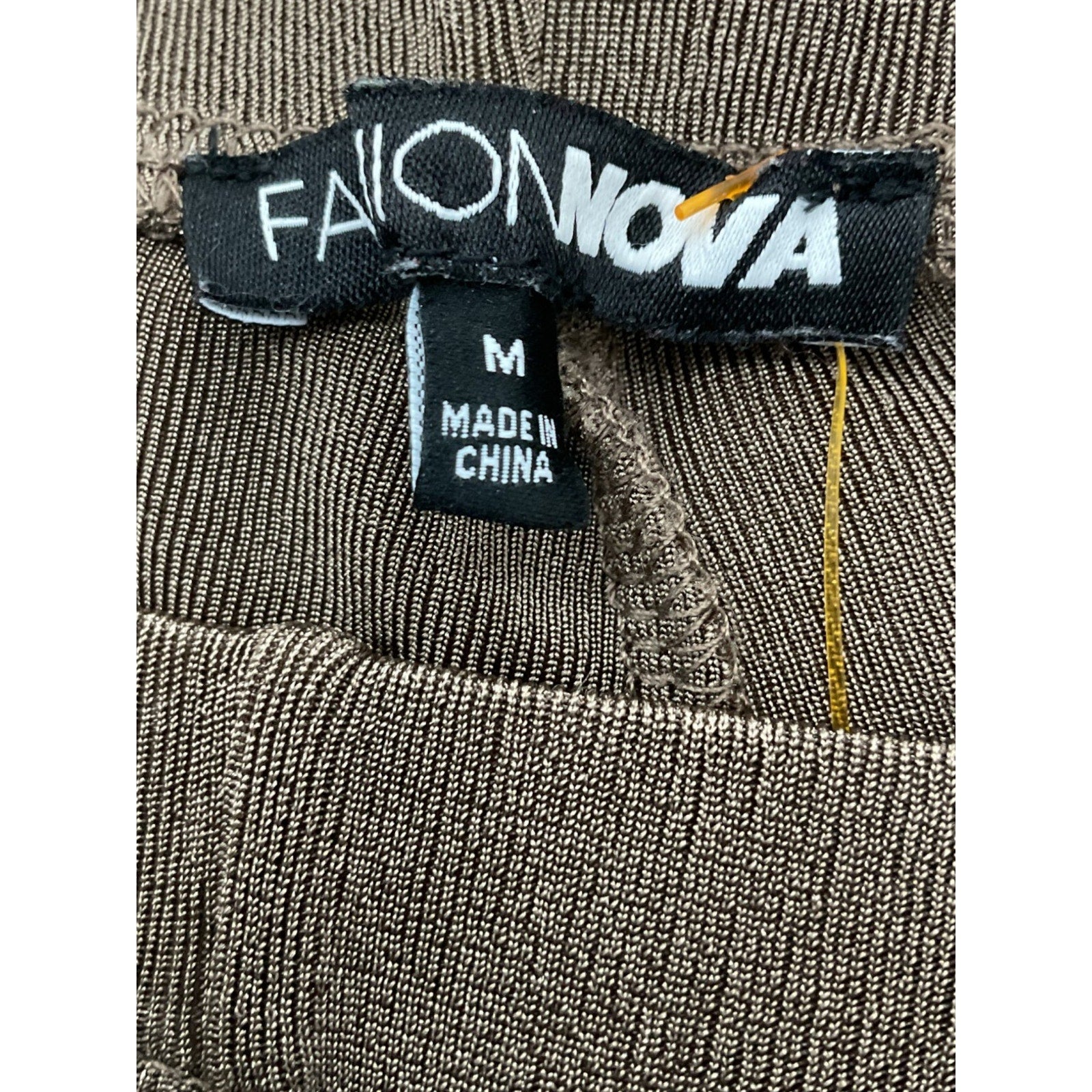 Pantalon M (Fashion Nova)