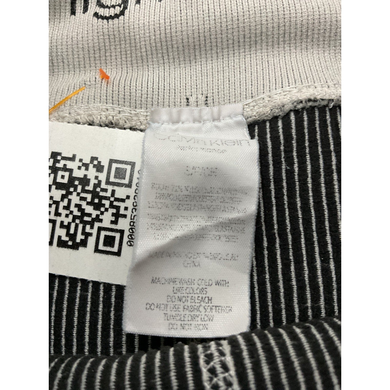 Short S (Calvin Klein)