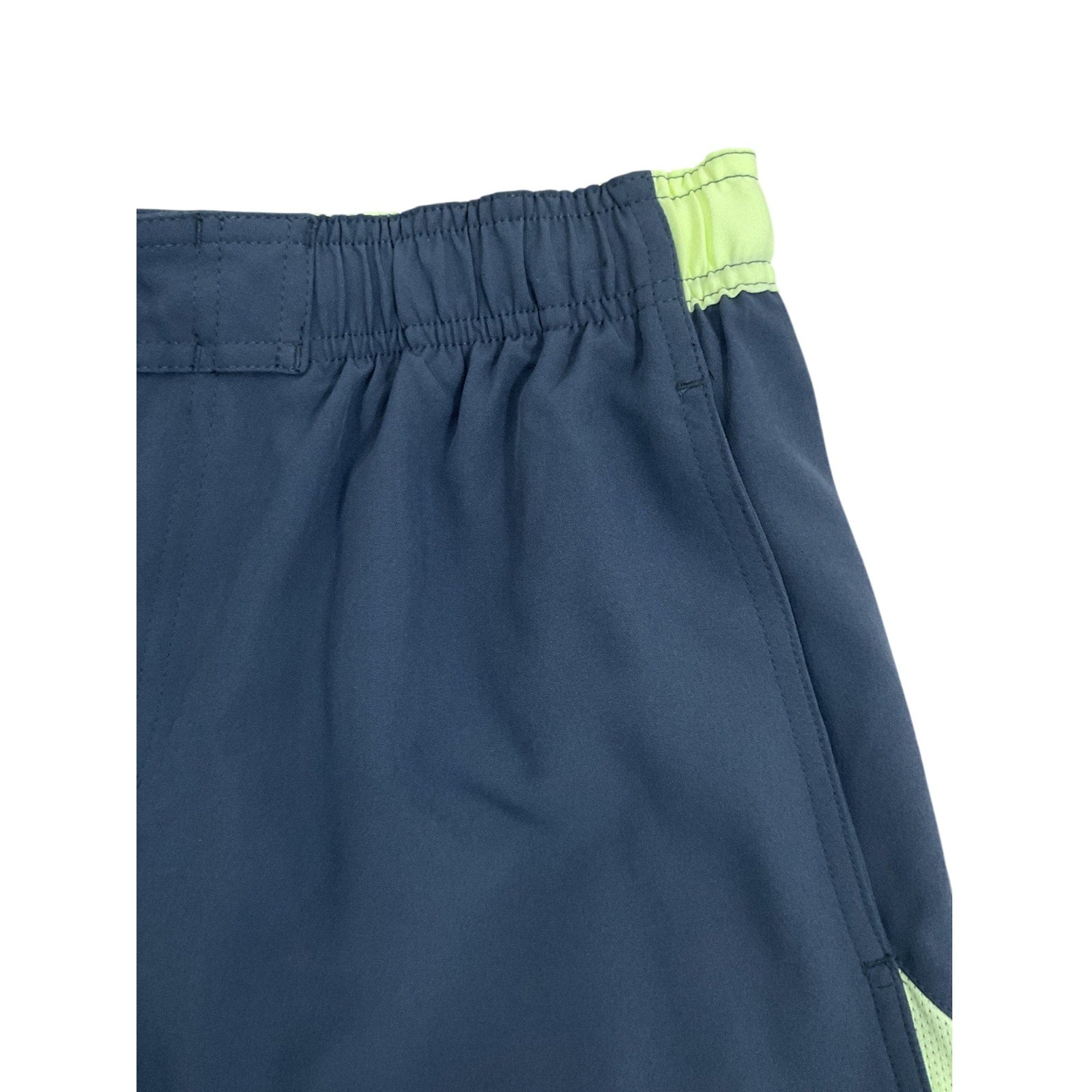 Short L (Nike)