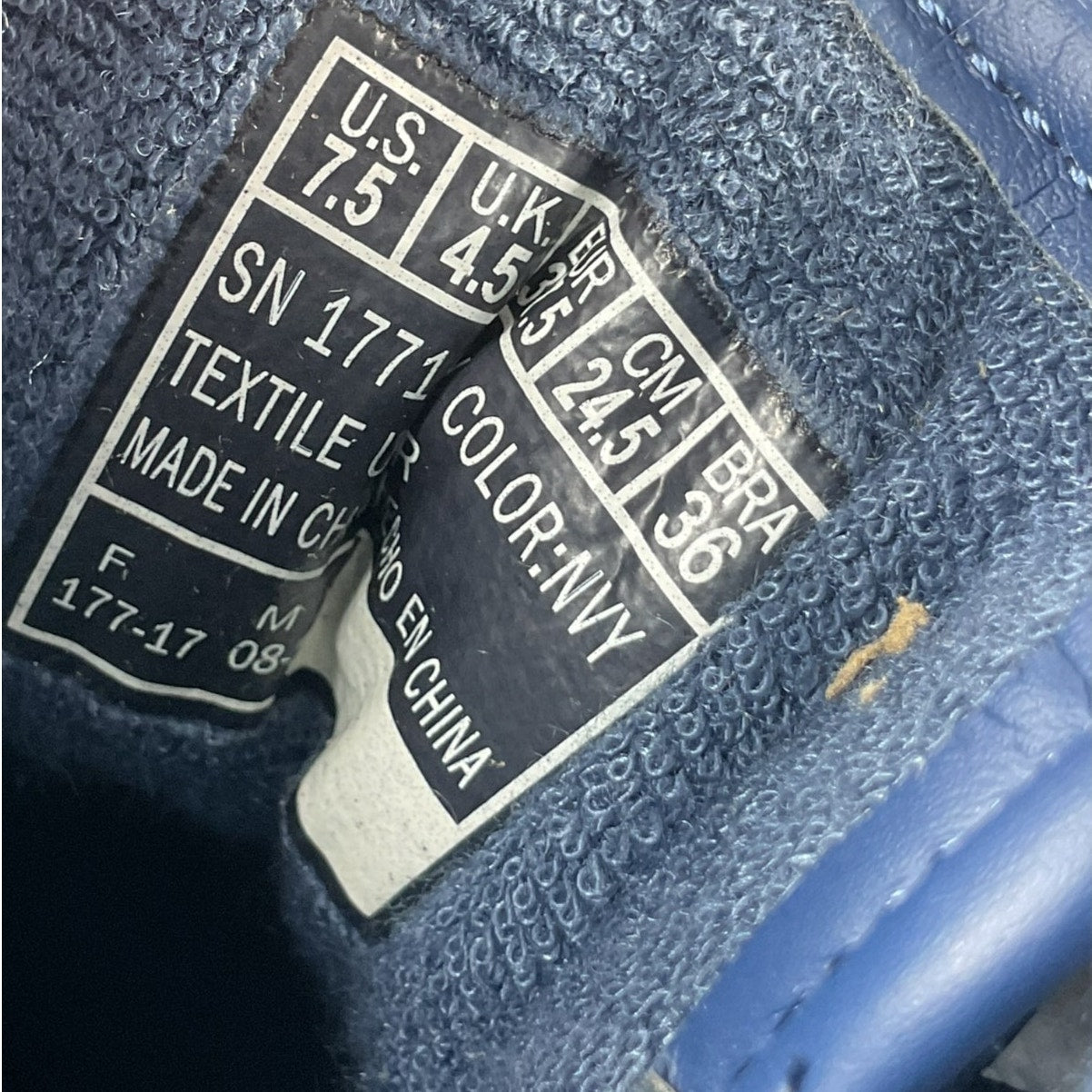 Tenis 7.5 (Skechers)