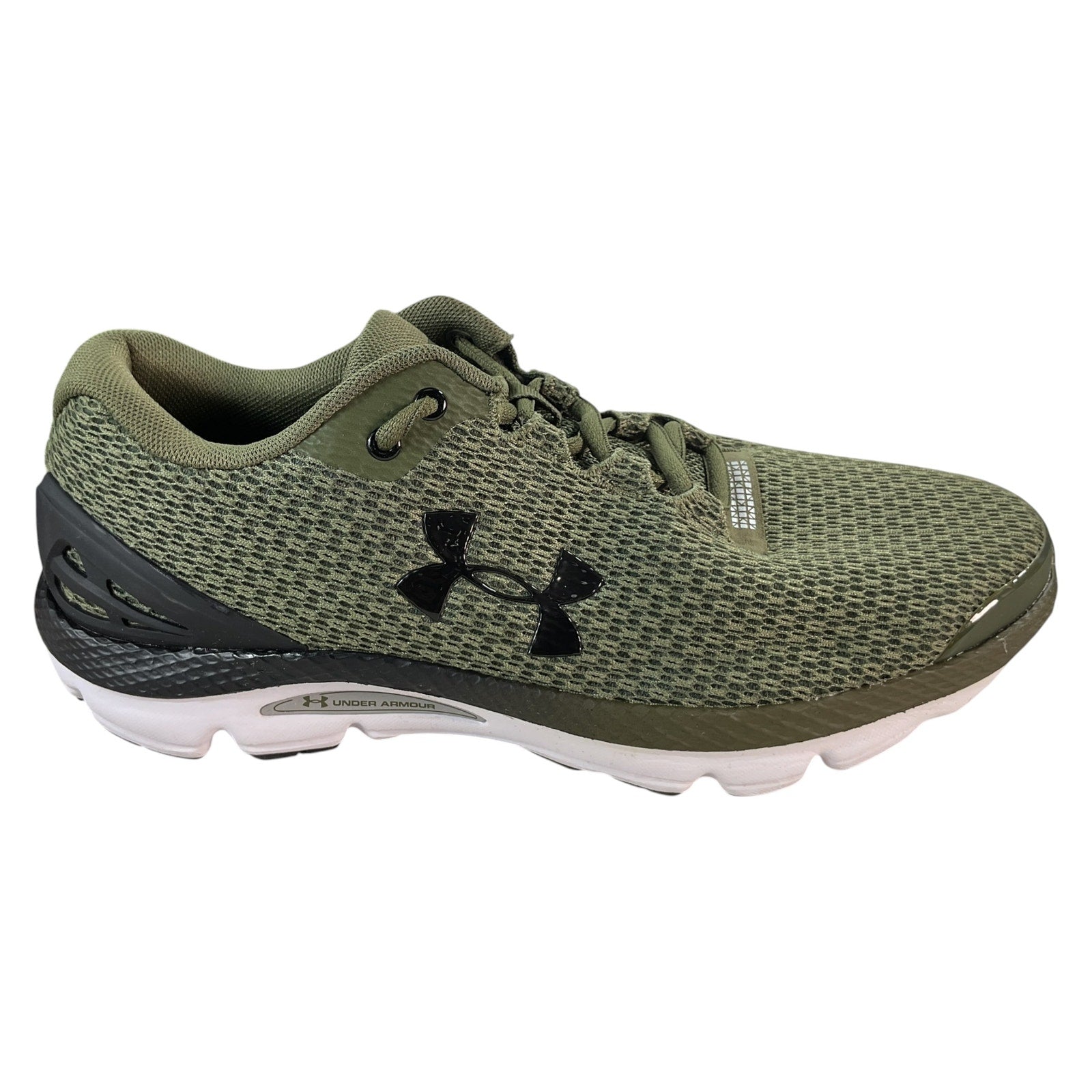 Tenis 8 (Under Armour)