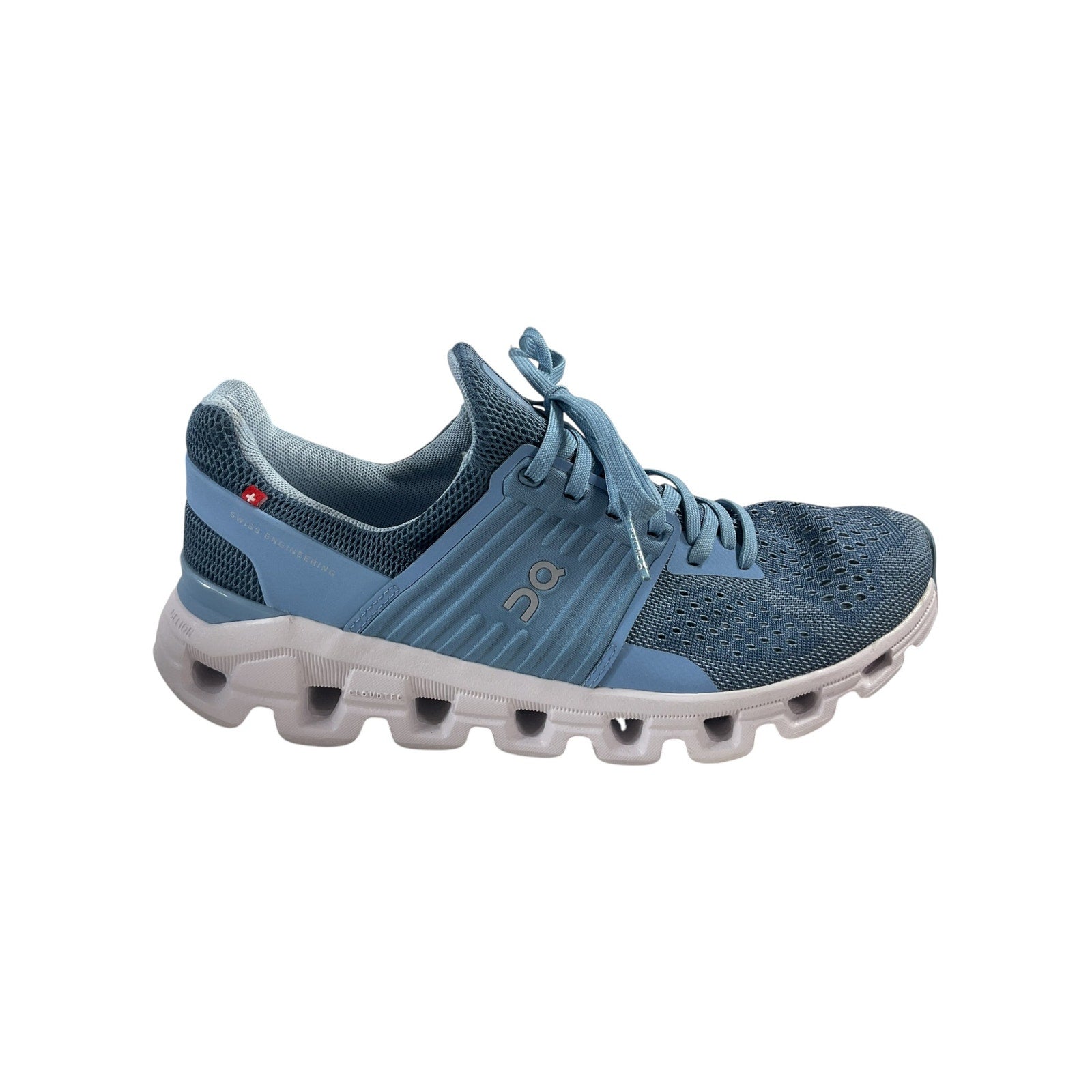 Tenis W8 (On Cloud)