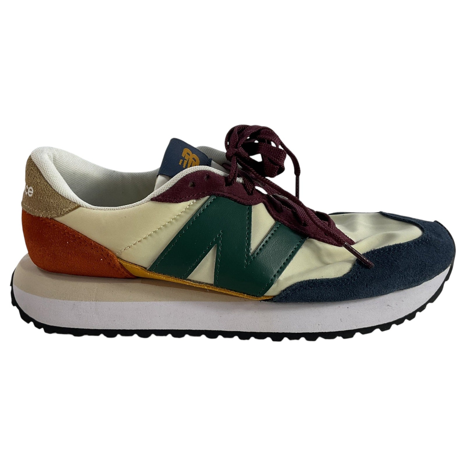 Tenis 9 (New Balance)