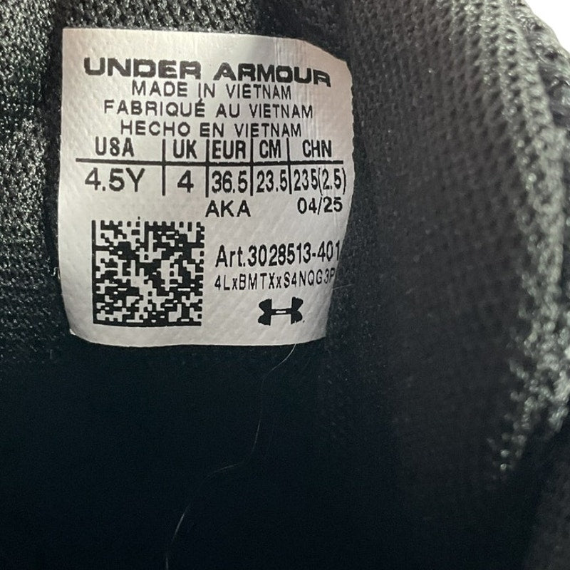 Tenis niño 4.5Y (Under Armour)