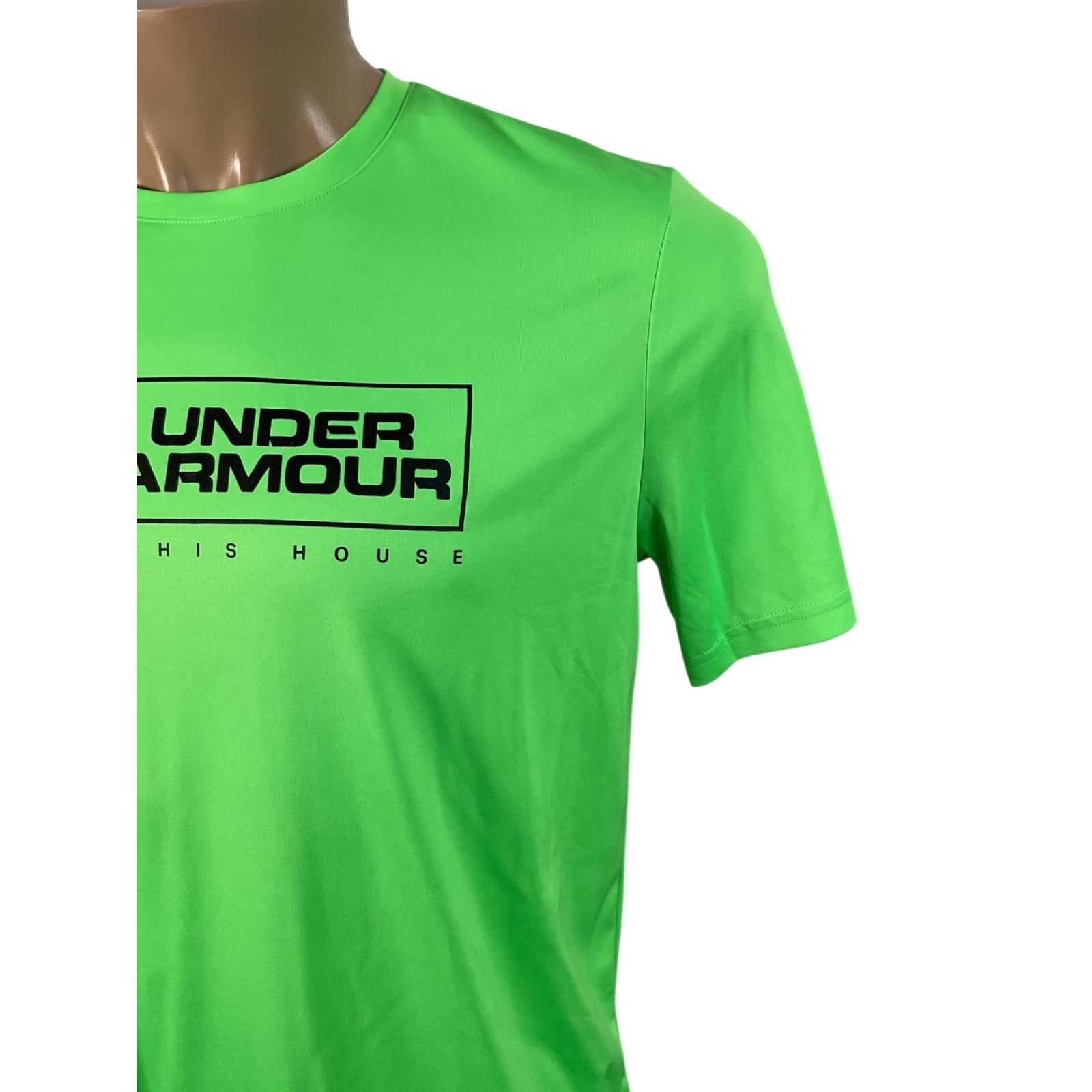 Camisa M (Under Armour)