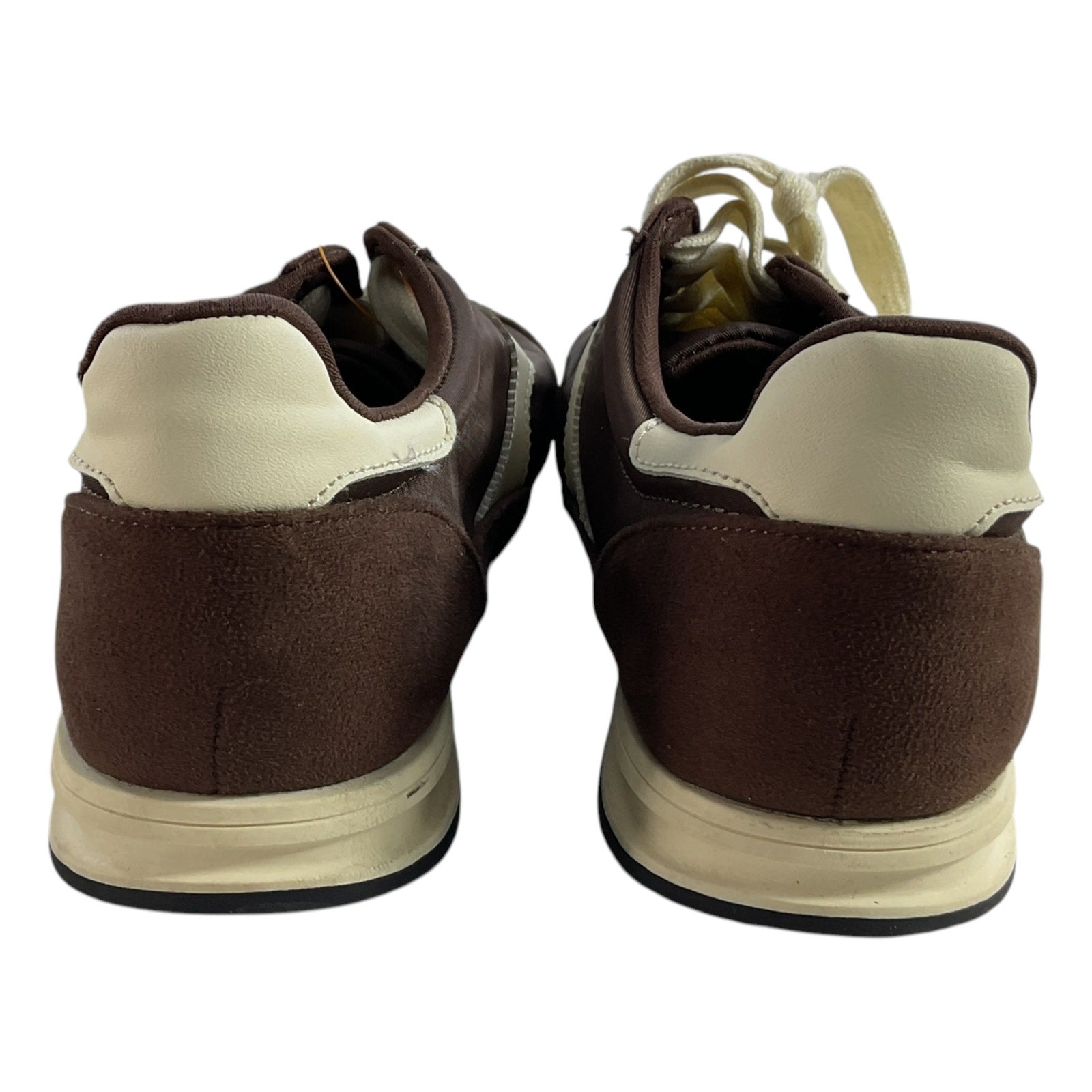 Tenis 7.5 (Universal Thread)