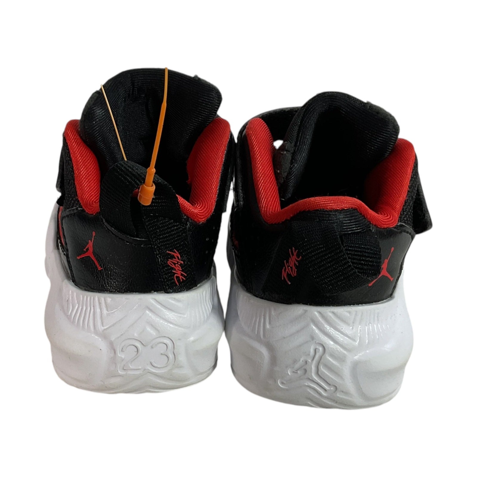 Tenis niño 5 (Jordan)