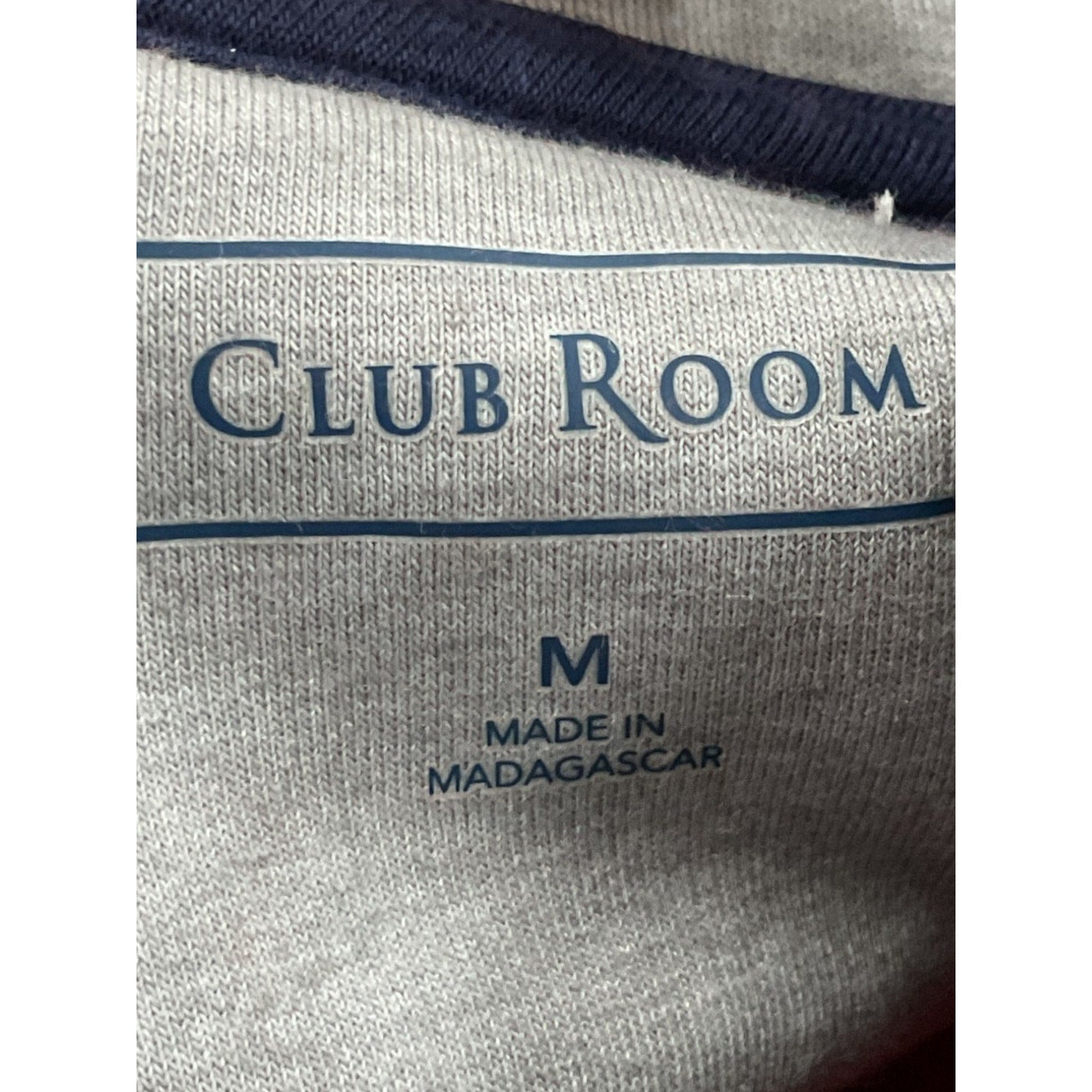 Sueter M (CLUB ROOM)