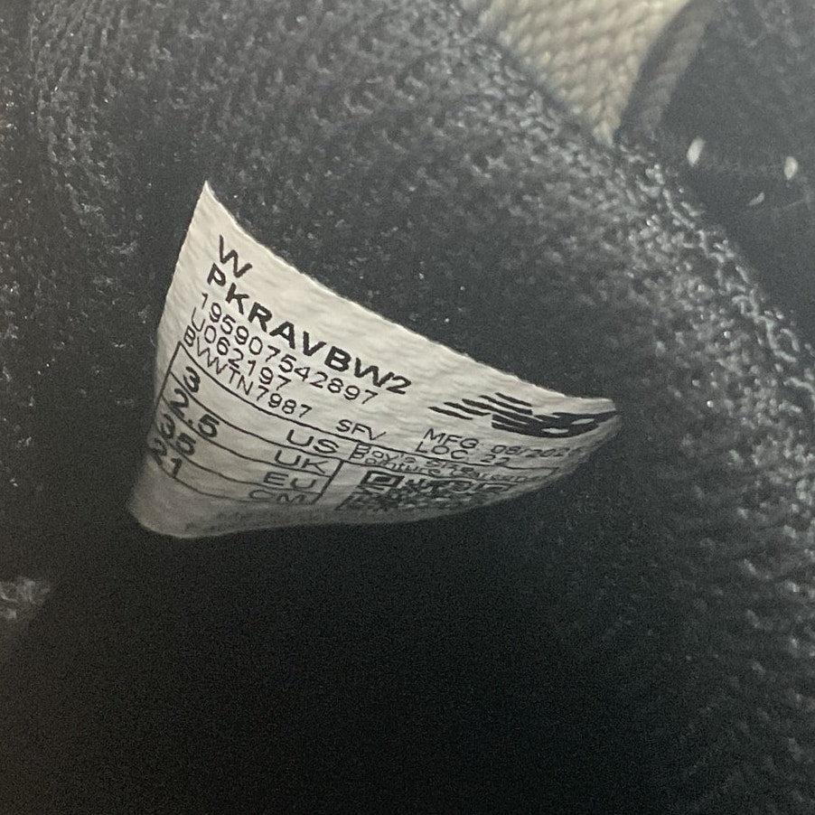 Tenis niño 3 (New Balance)