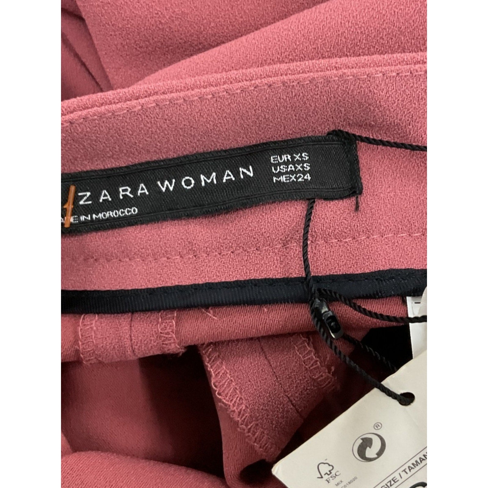 Pantalon XS (Zara)