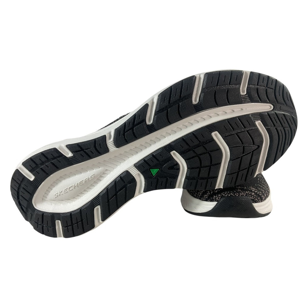 Tenis 9 (Skechers)