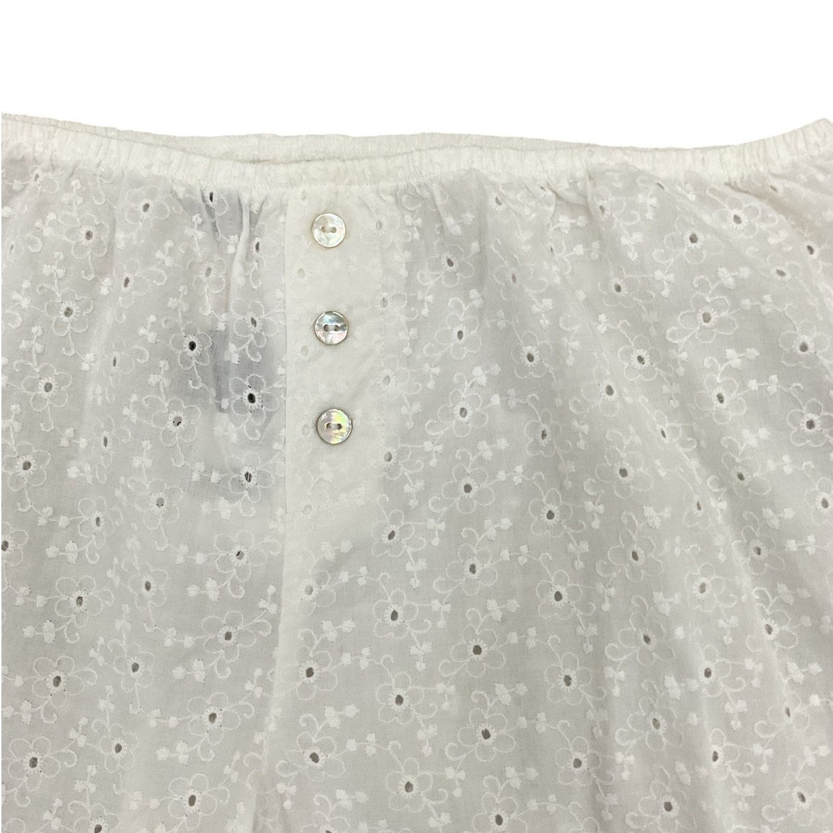Short M (American Eagle)