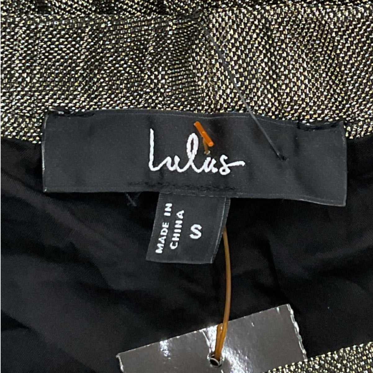 Falda S (Lulus)