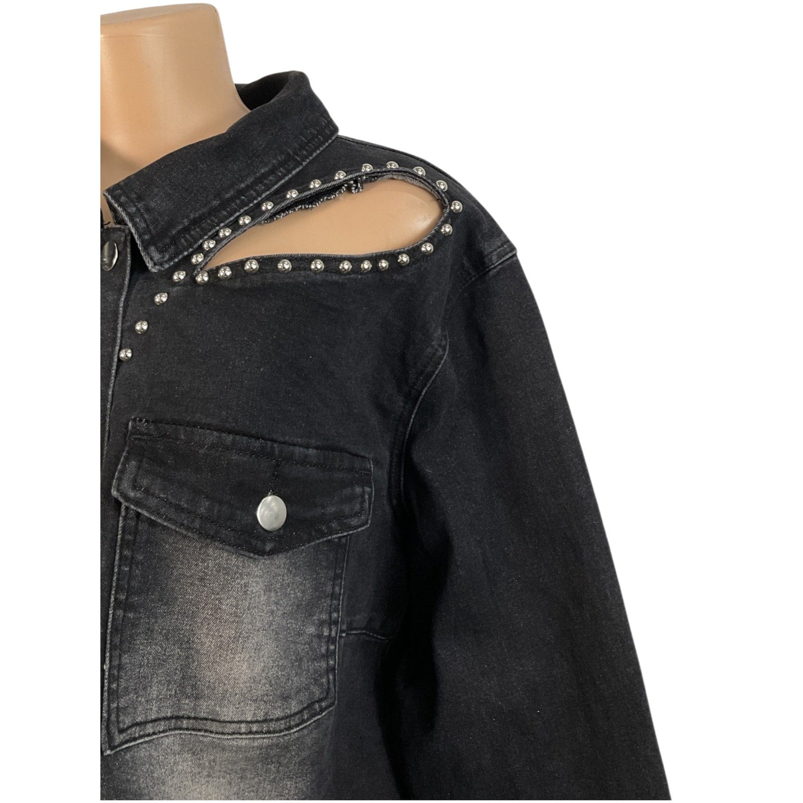 Chaqueta M (Fashion Nova)