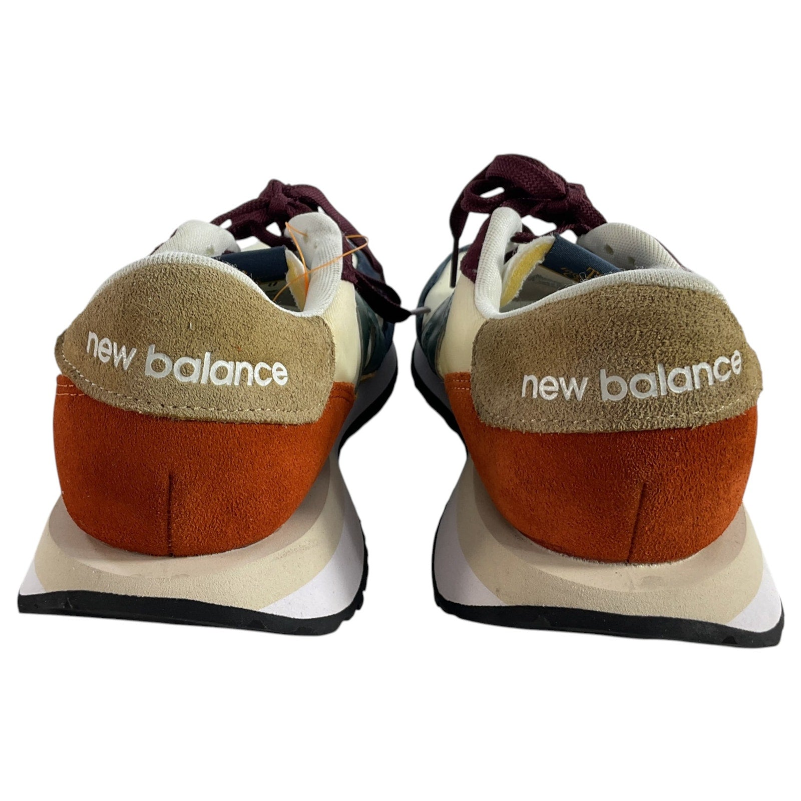Tenis 9 (New Balance)