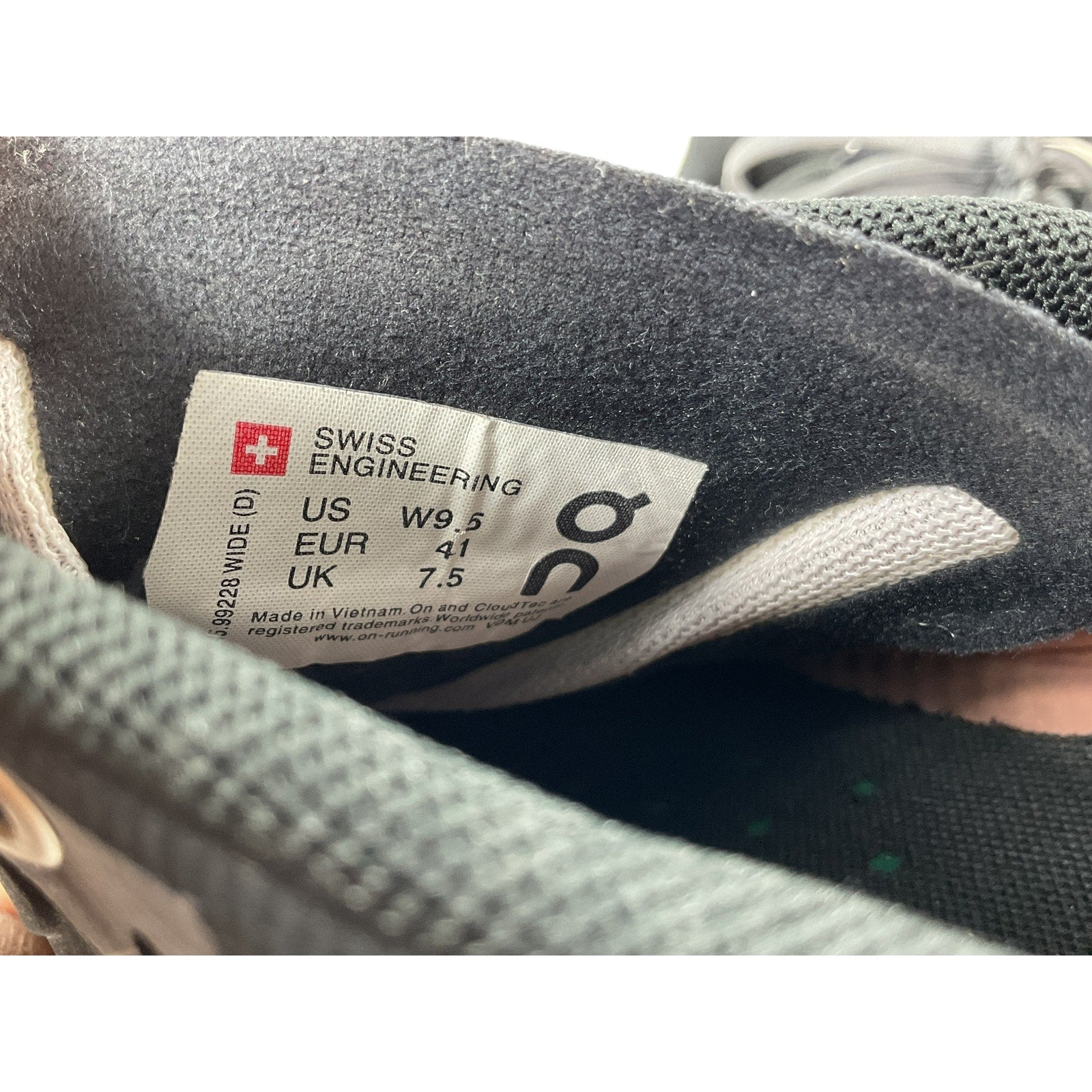 Tenis 9.5 (OnCloud)