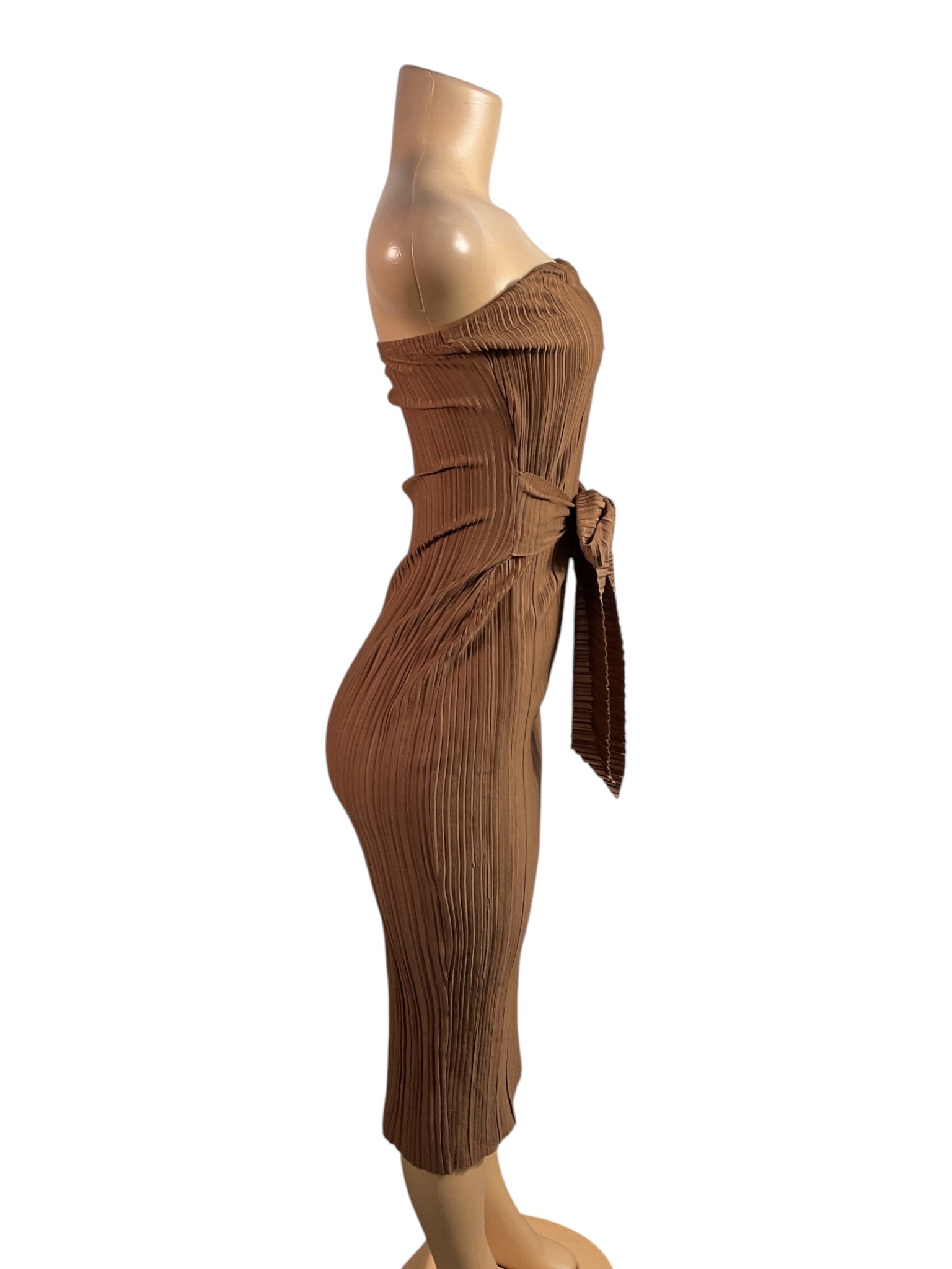 Vestido 6 (PRETTYLITTLETHING)