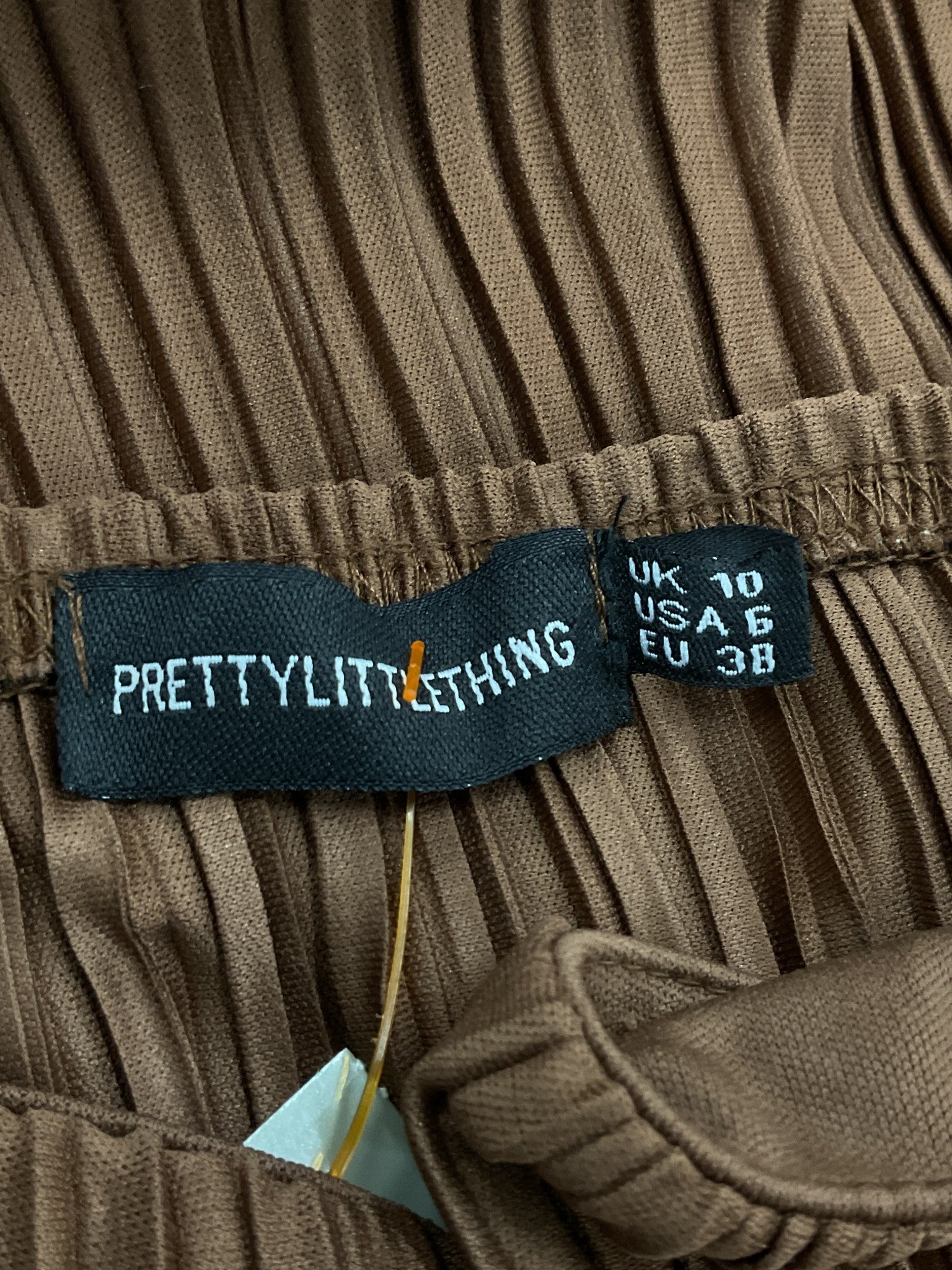 Vestido 6 (PRETTYLITTLETHING)