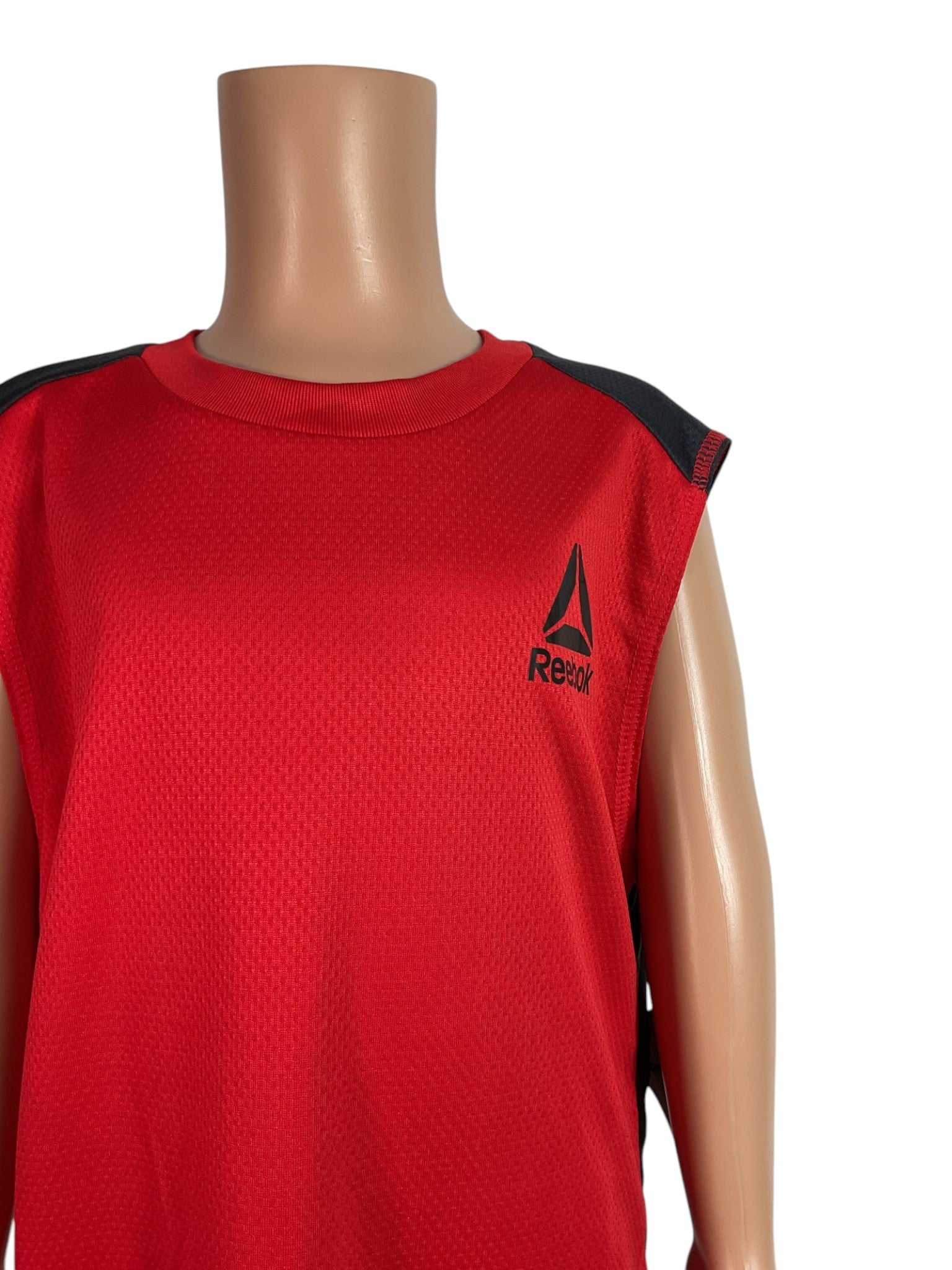 Camisa niño 8 (Reebok)