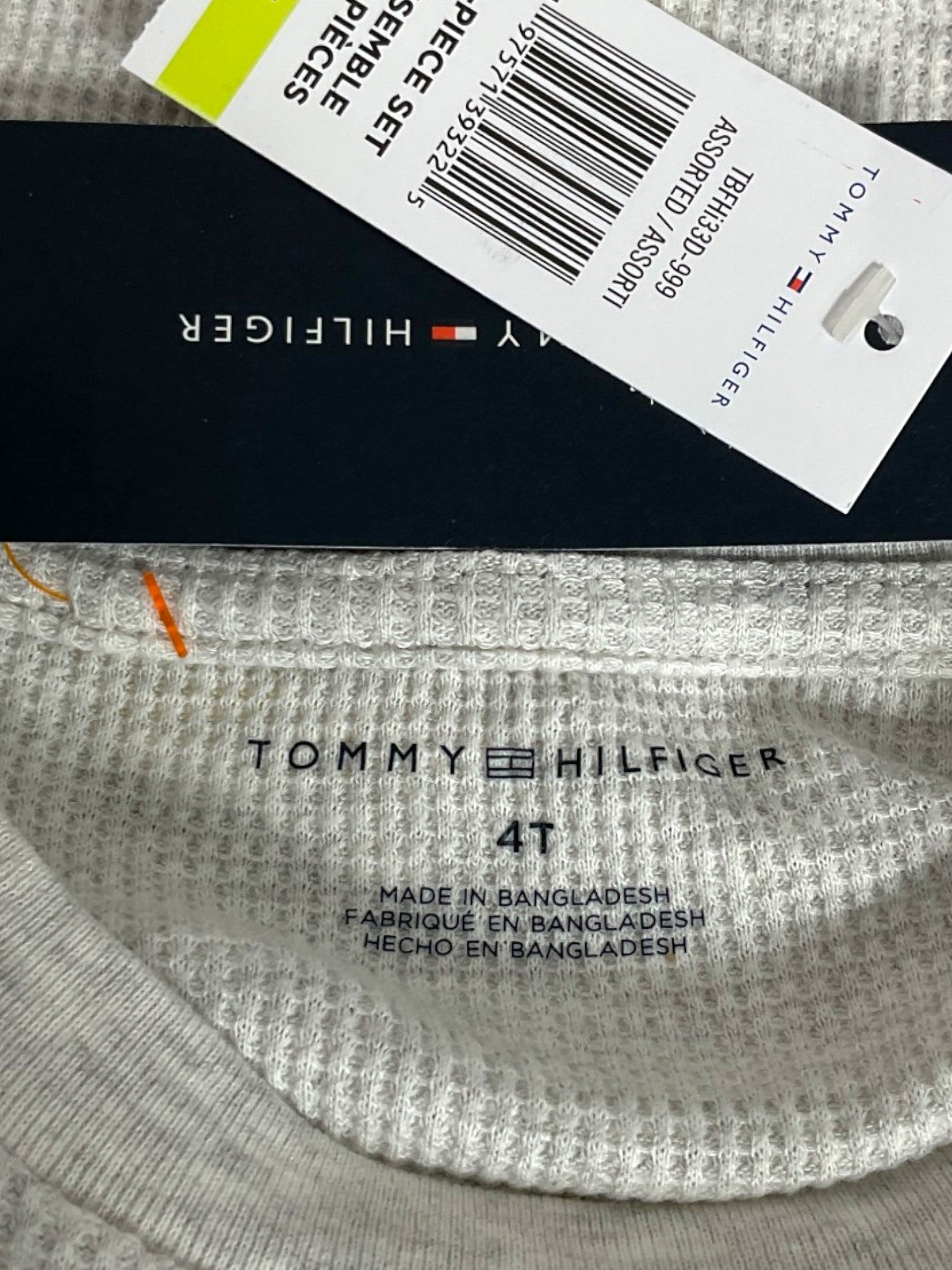 Sueter 4T (Tommy Hilfiger)