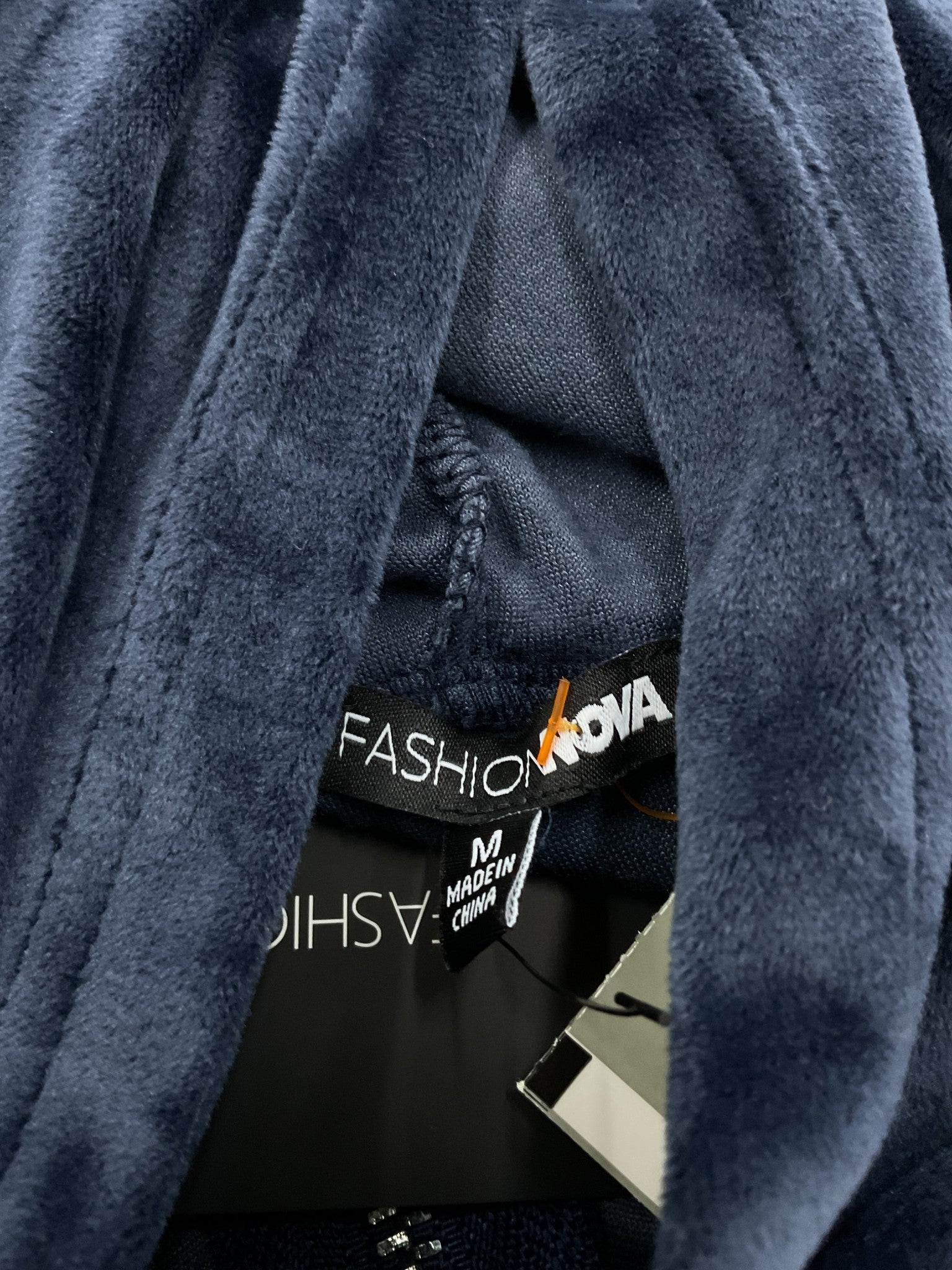 Sudadero M (Fashion Nova)