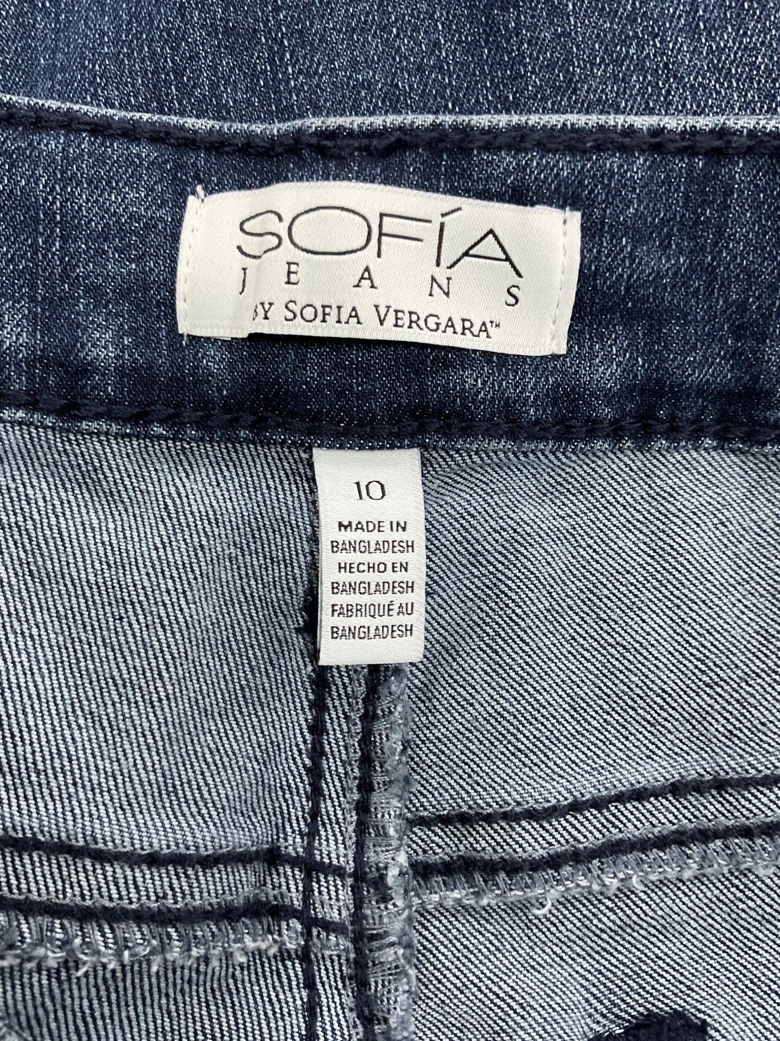 Jean 10 (Sofia Vergara)