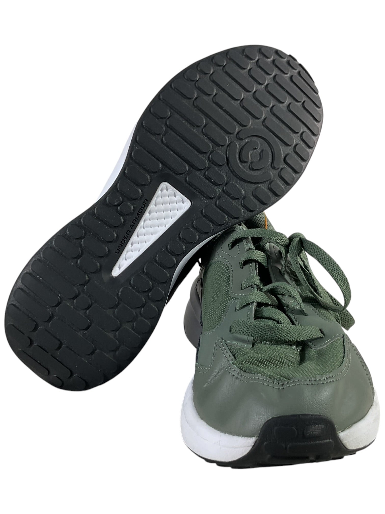 Tenis 9.5 (UNDER ARMOUR)