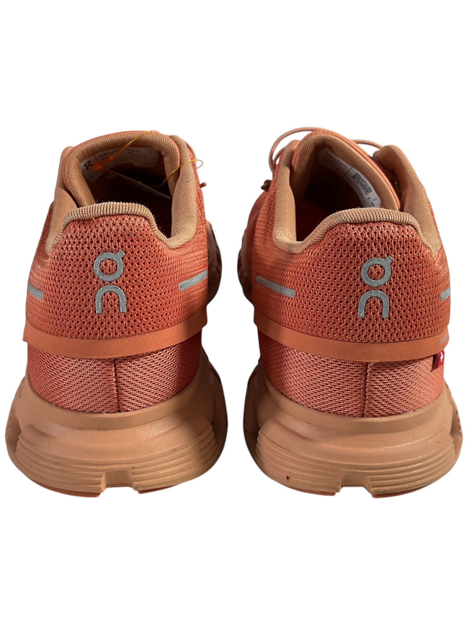 Tenis M9.5 (On Cloud)