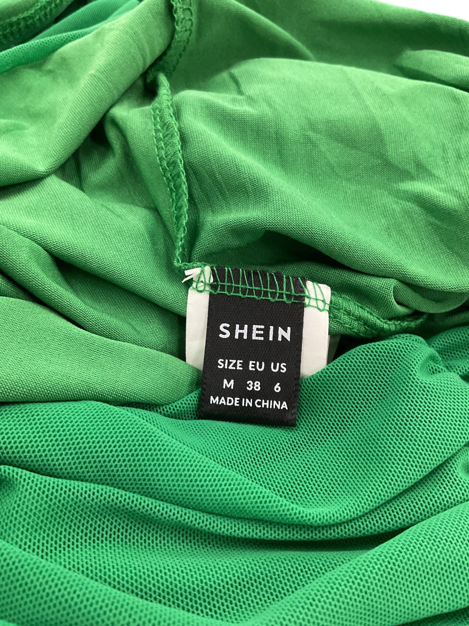 Vestido M (SHEIN)
