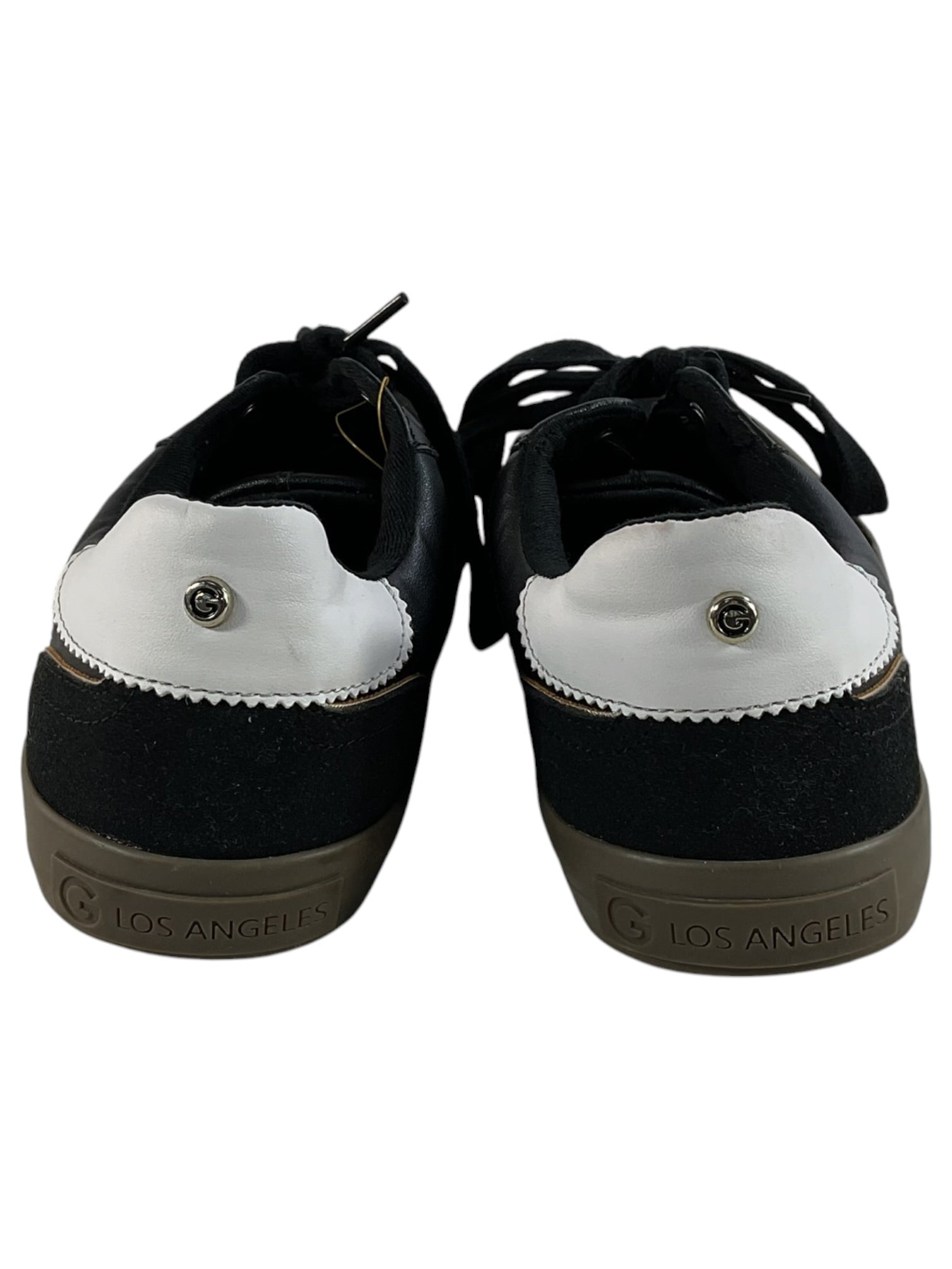 Tenis 8.5