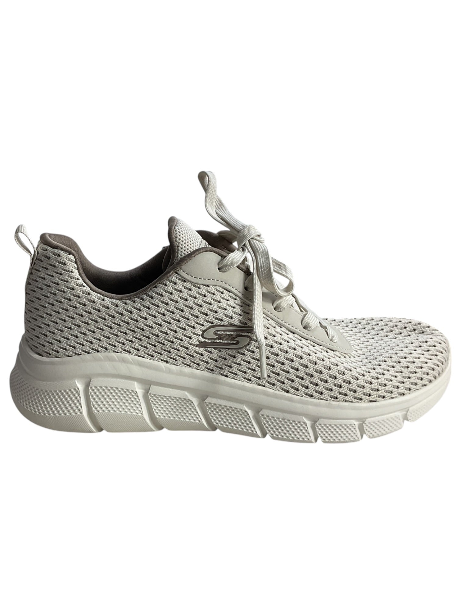Tenis 7.5 (Skechers)